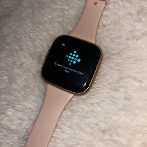 Fitbit Versa 2 Pink Petal Smartwatch